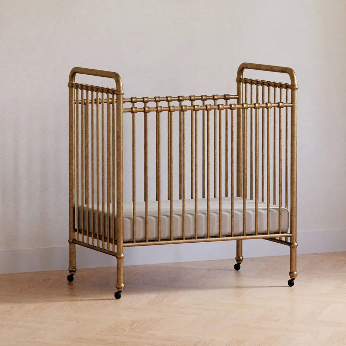 Mini Cribs-Namesake Abigail Mini Crib