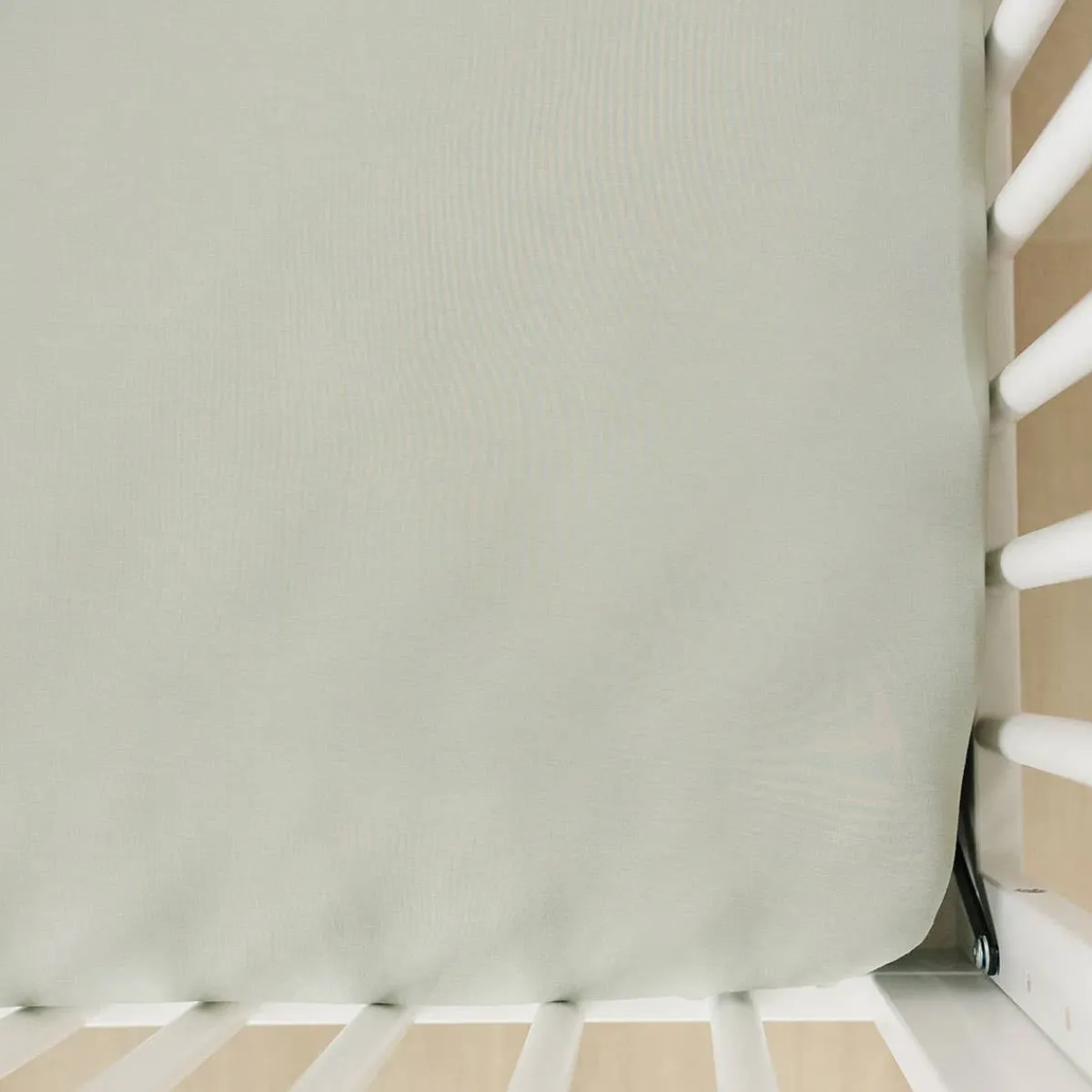 Crib Fitted Sheets-Mebie Baby Bamboo Stretch Crib Sheet