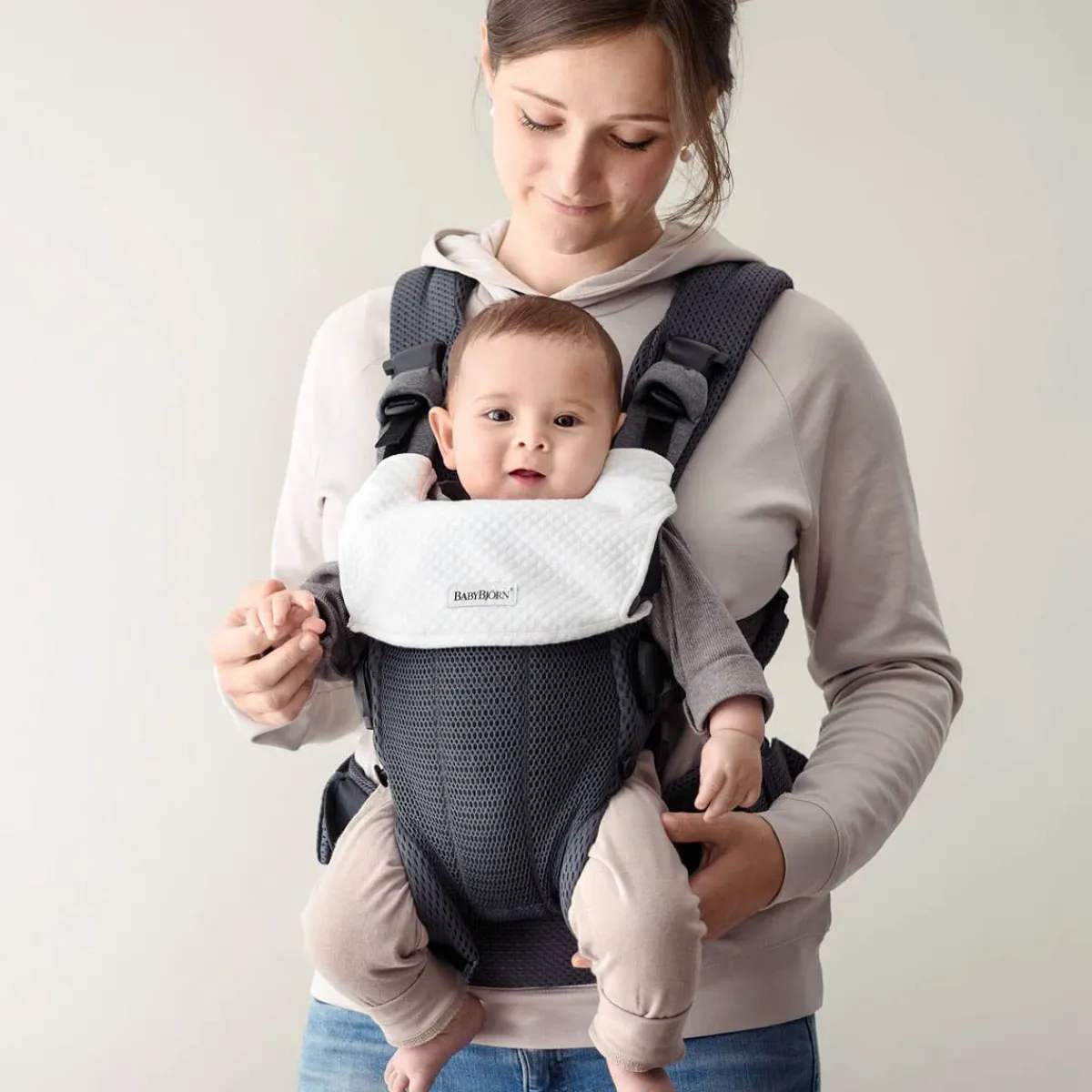 Teething Bibs|Baby Carriers-BABYBJÖRN Bib for Carrier Harmony Natural White