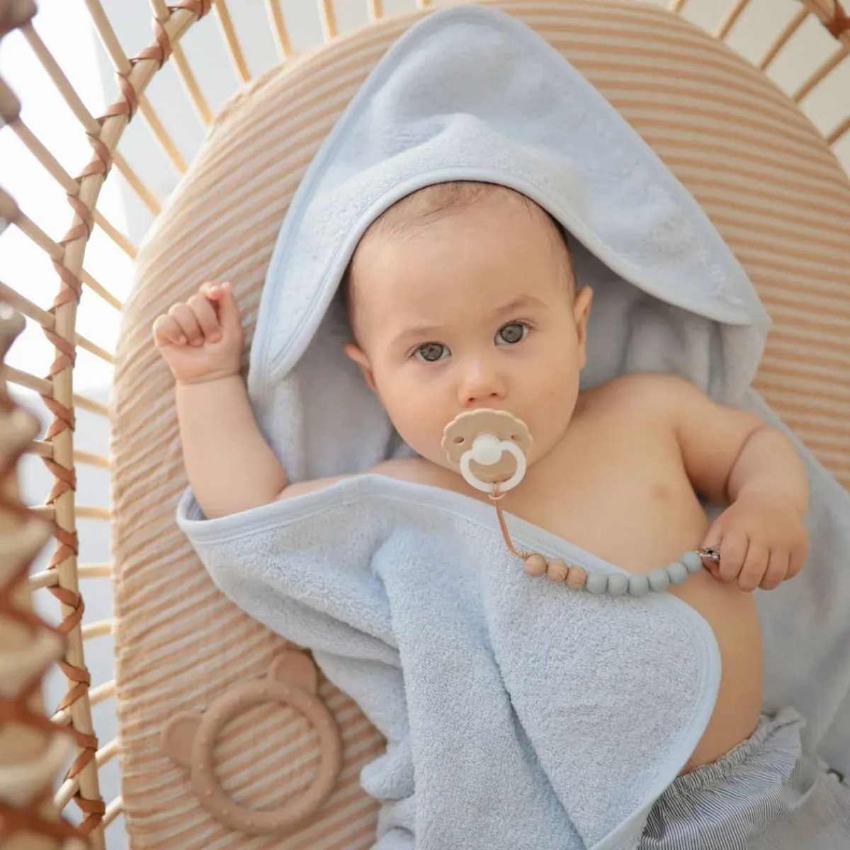 Towels + Cloths-Mushie Classic Hooded Towel