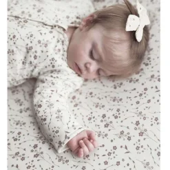 Crib Fitted Sheets-Gunamuna Crib Sheet