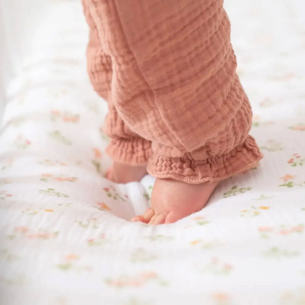 Crib Fitted Sheets-aden + anais essentials Crib Sheet