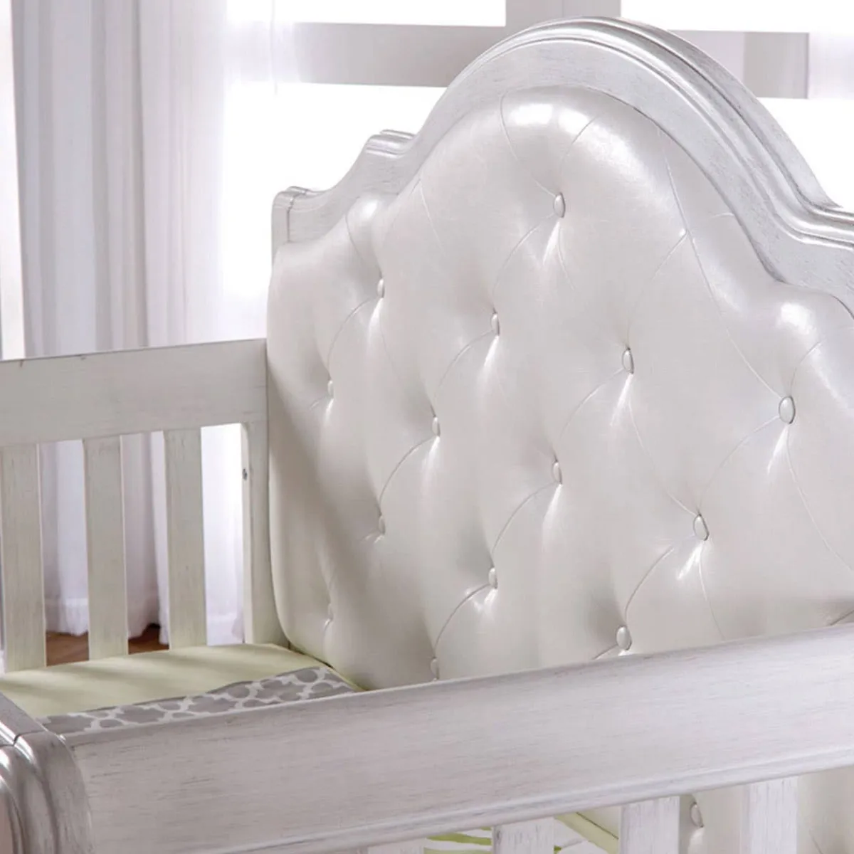 Convertible Cribs-Pali Cristallo Crib with Vinyl Panel