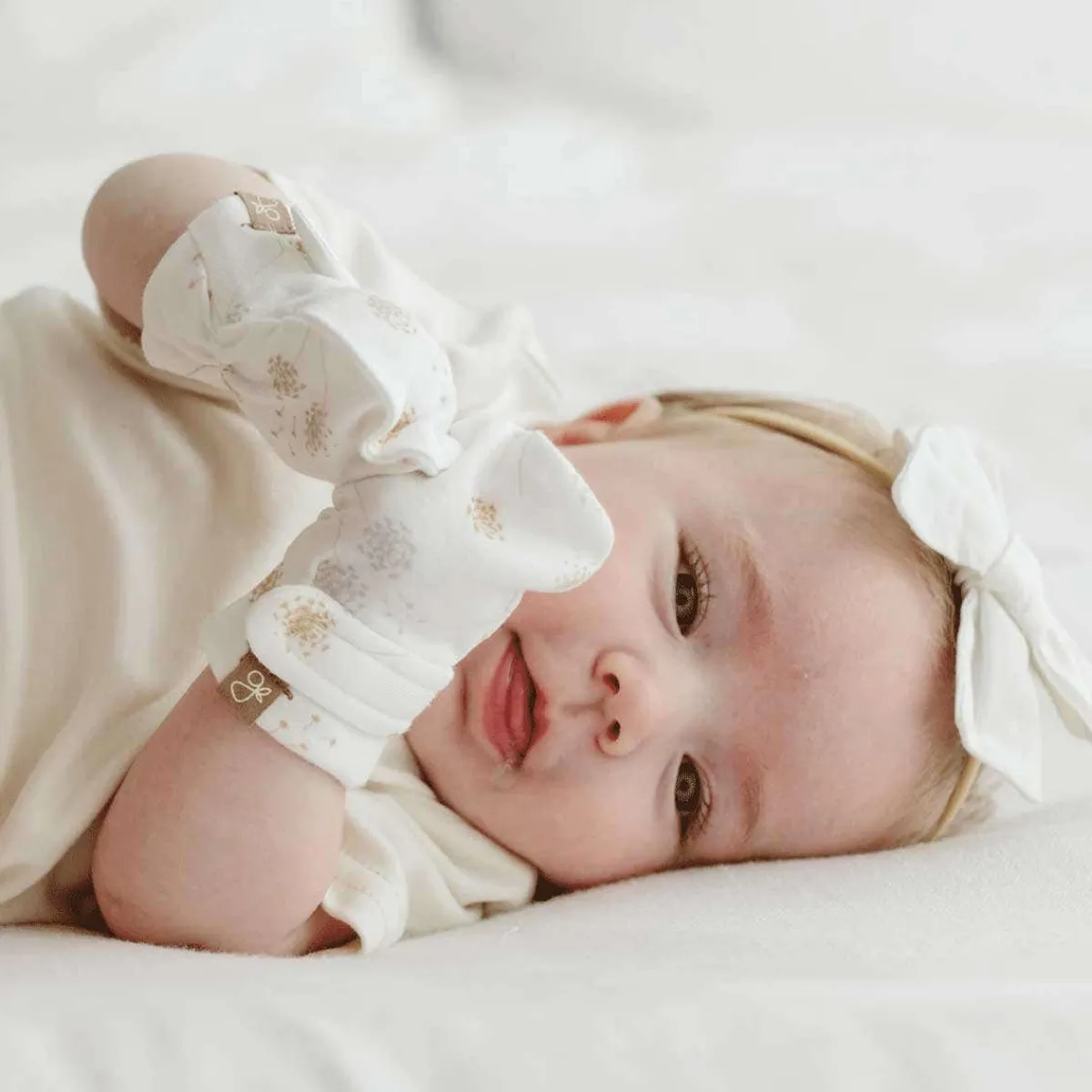 Infant Scratch Mitts-GoumiKids Goumi No-Flip Mitts