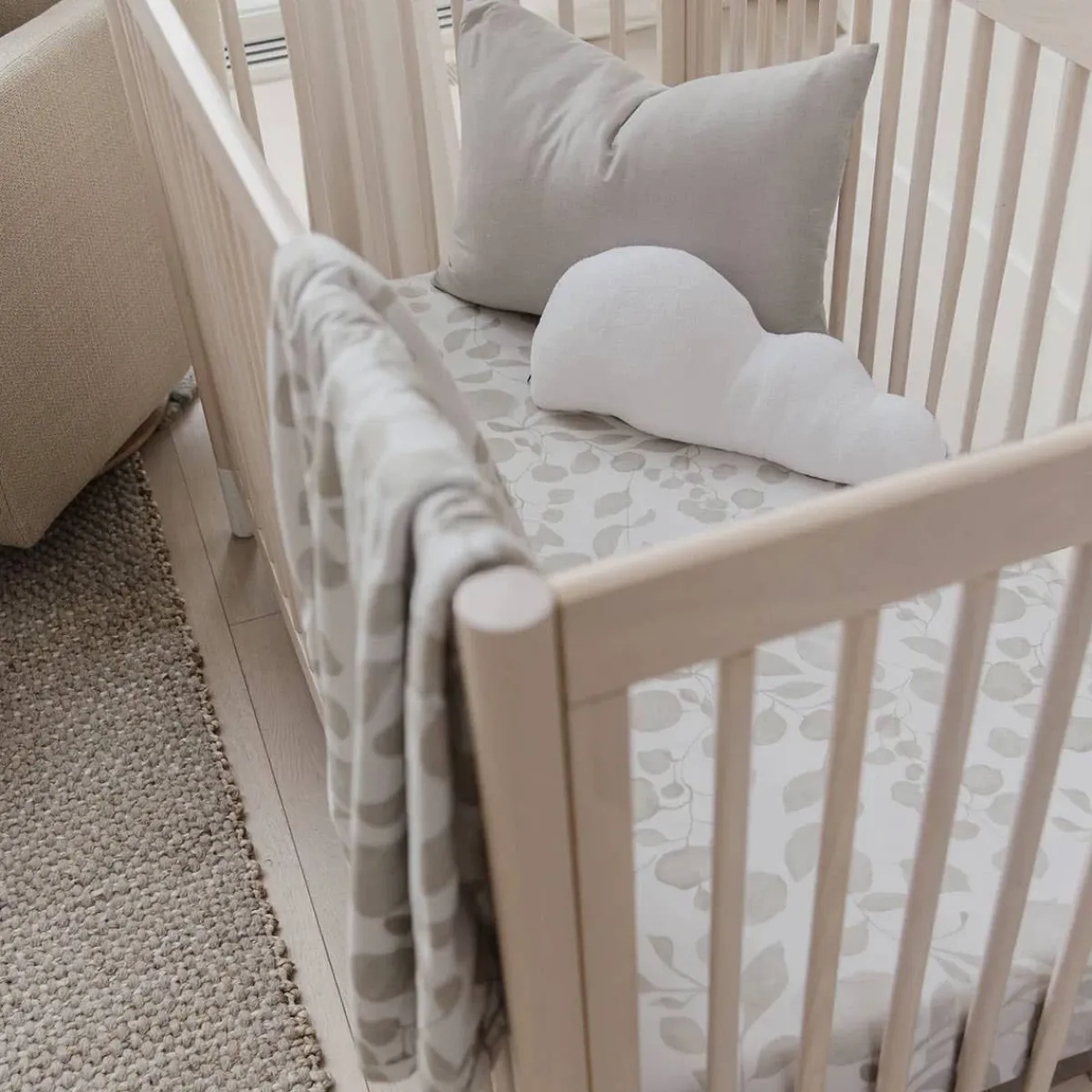 Crib Fitted Sheets-Oilo Jersey Crib Sheet