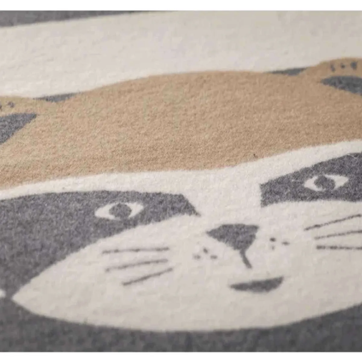 Blankets-David Fussenegger Juwel Raccoon (90x70cm)