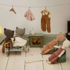 Knit Animals-Maileg Kitten in Overalls