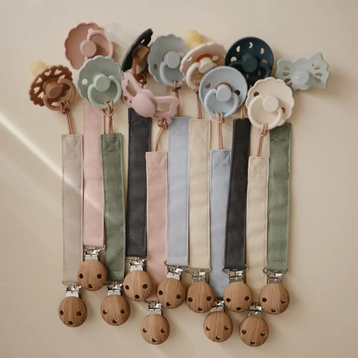 Pacifier Clips|Pacifiers + Clips-Mushie Linen Pacifier Clip (2 Pack)