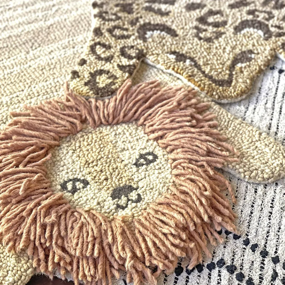 Rugs-Crane Baby Lion Shape Wool Rug