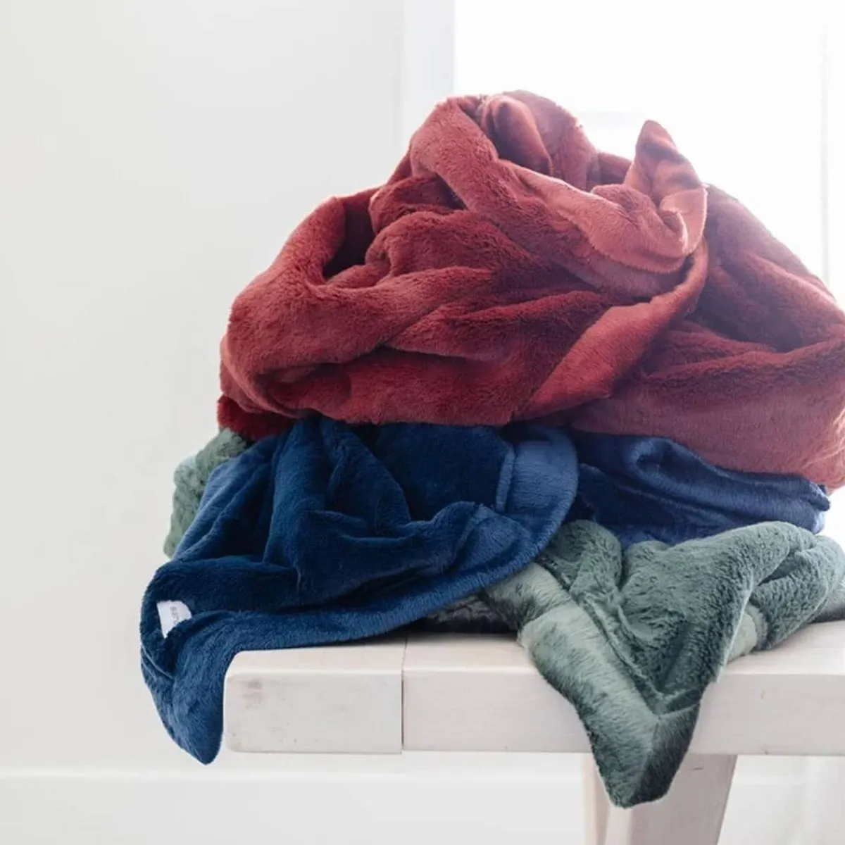 Blankets-Saranoni Lush Blanket