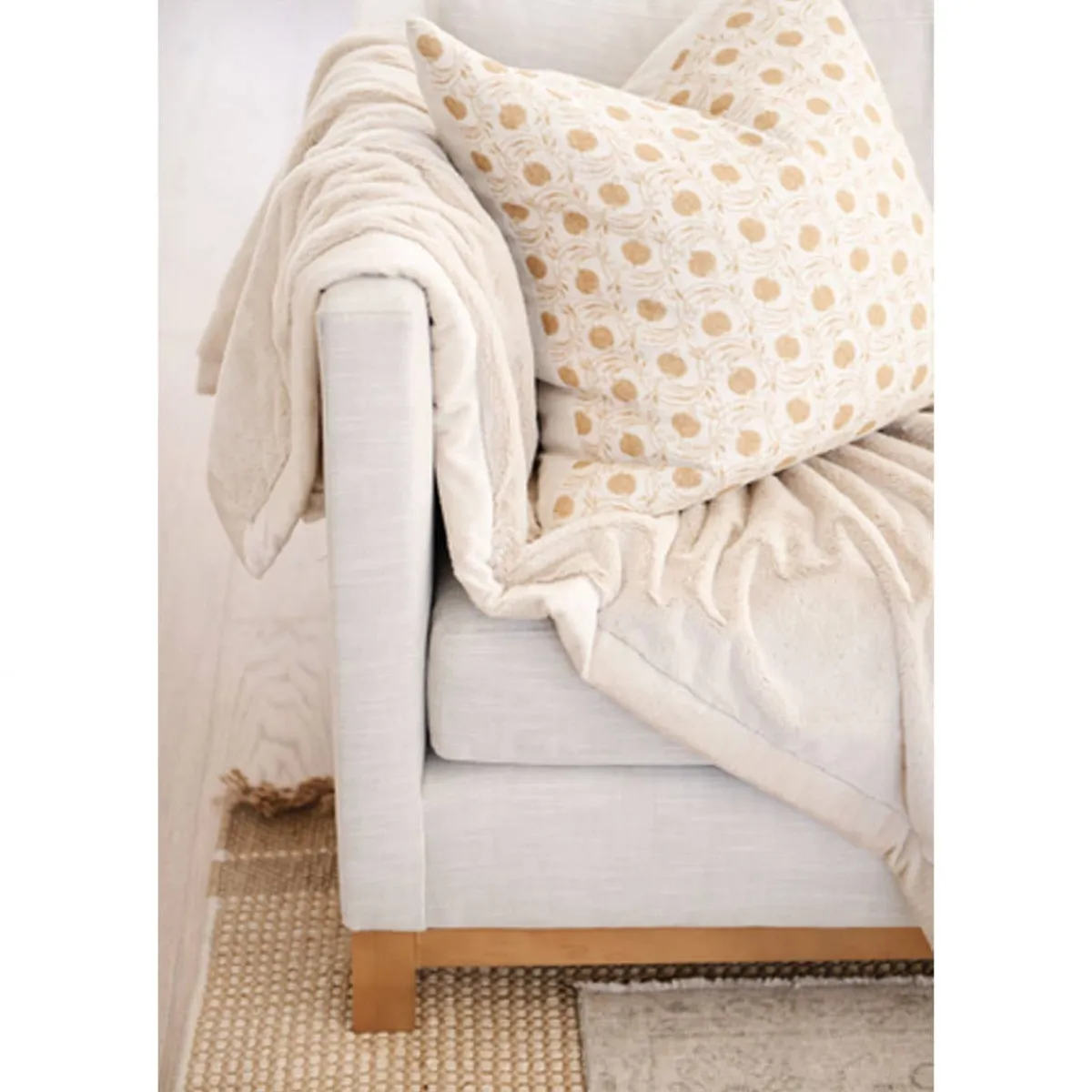 Blankets-Saranoni Lush Blanket