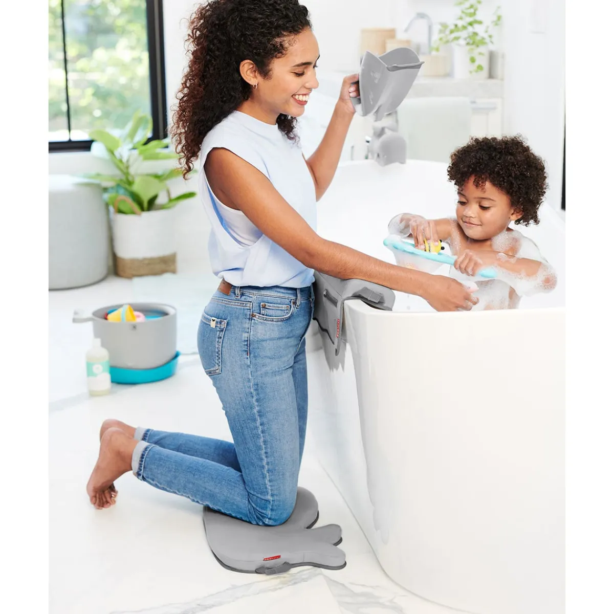 Bath Kneelers + Elbow Rests-Skip Hop Moby Bathtime Essentials Kit