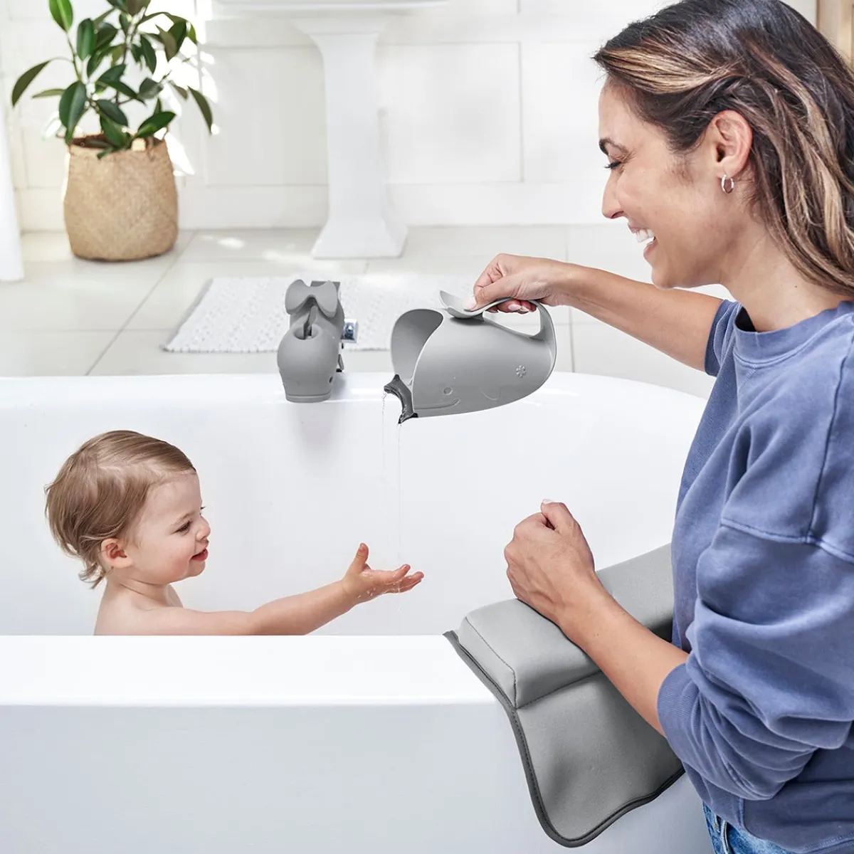 Bath Kneelers + Elbow Rests-Skip Hop Moby Bathtime Essentials Kit