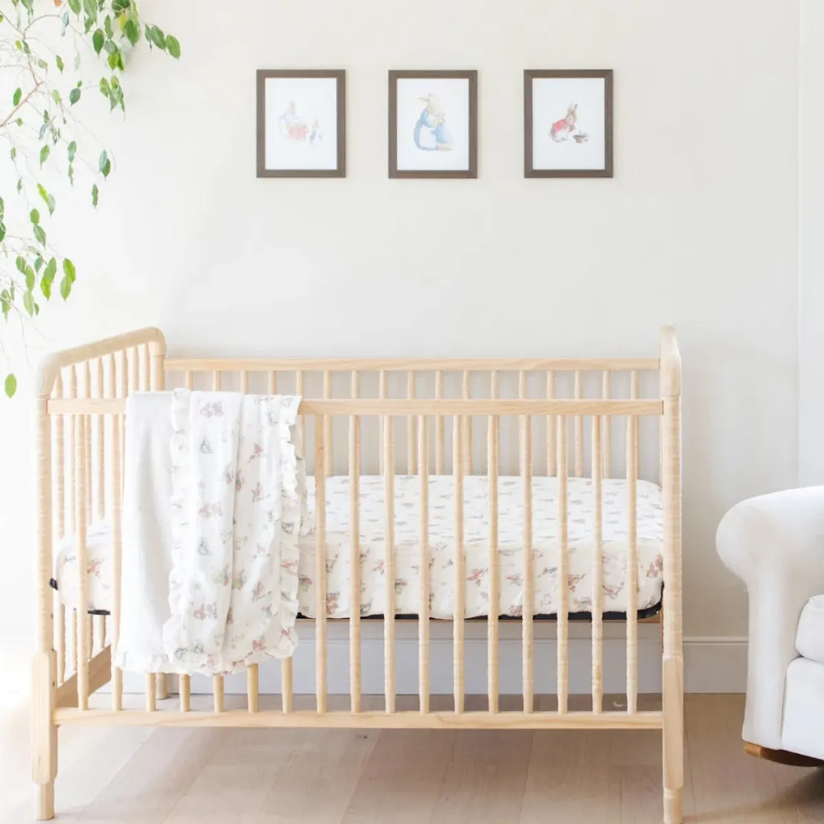 Crib Fitted Sheets-Saranoni Peter Rabbit Muslin Crib Sheet