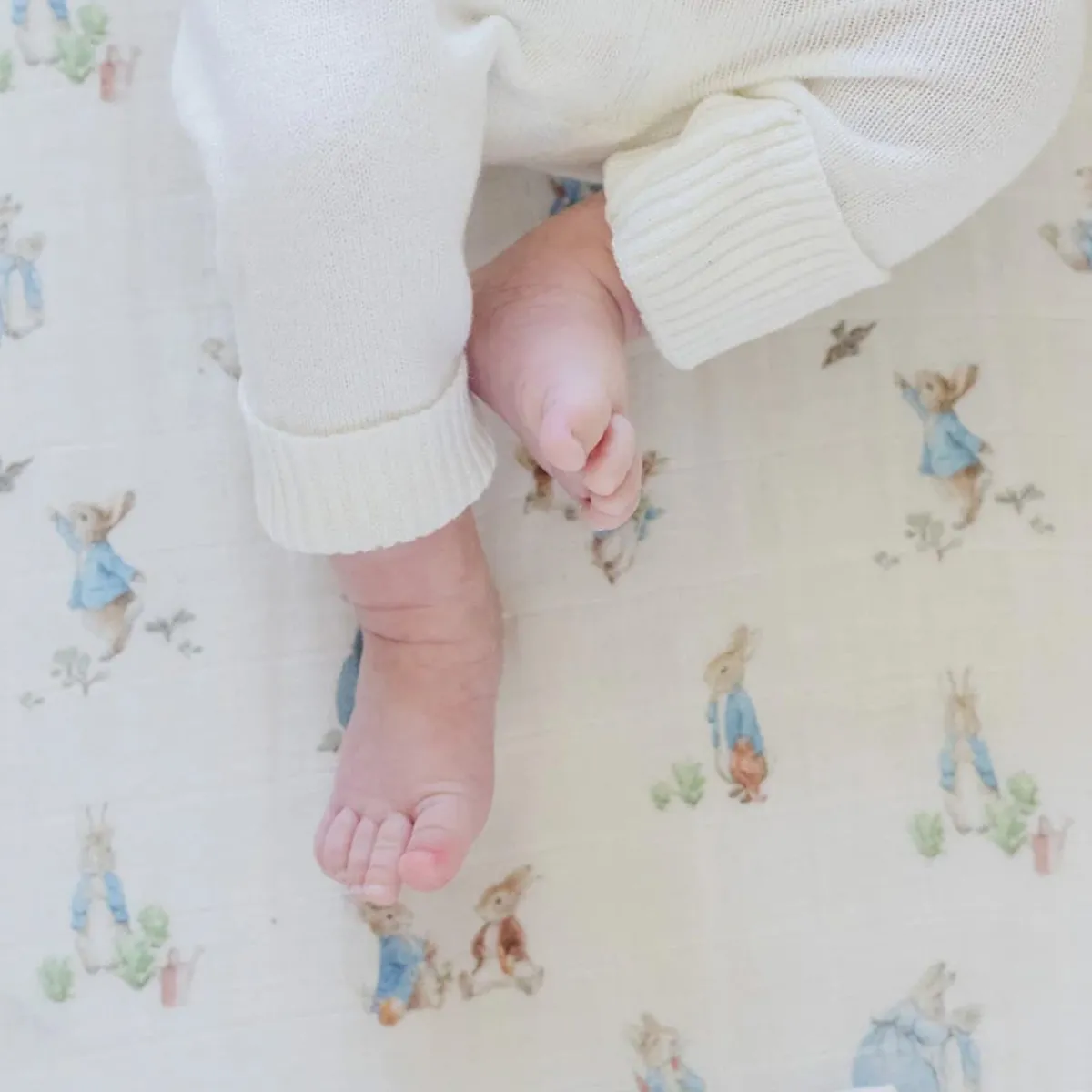 Crib Fitted Sheets-Saranoni Peter Rabbit Muslin Crib Sheet