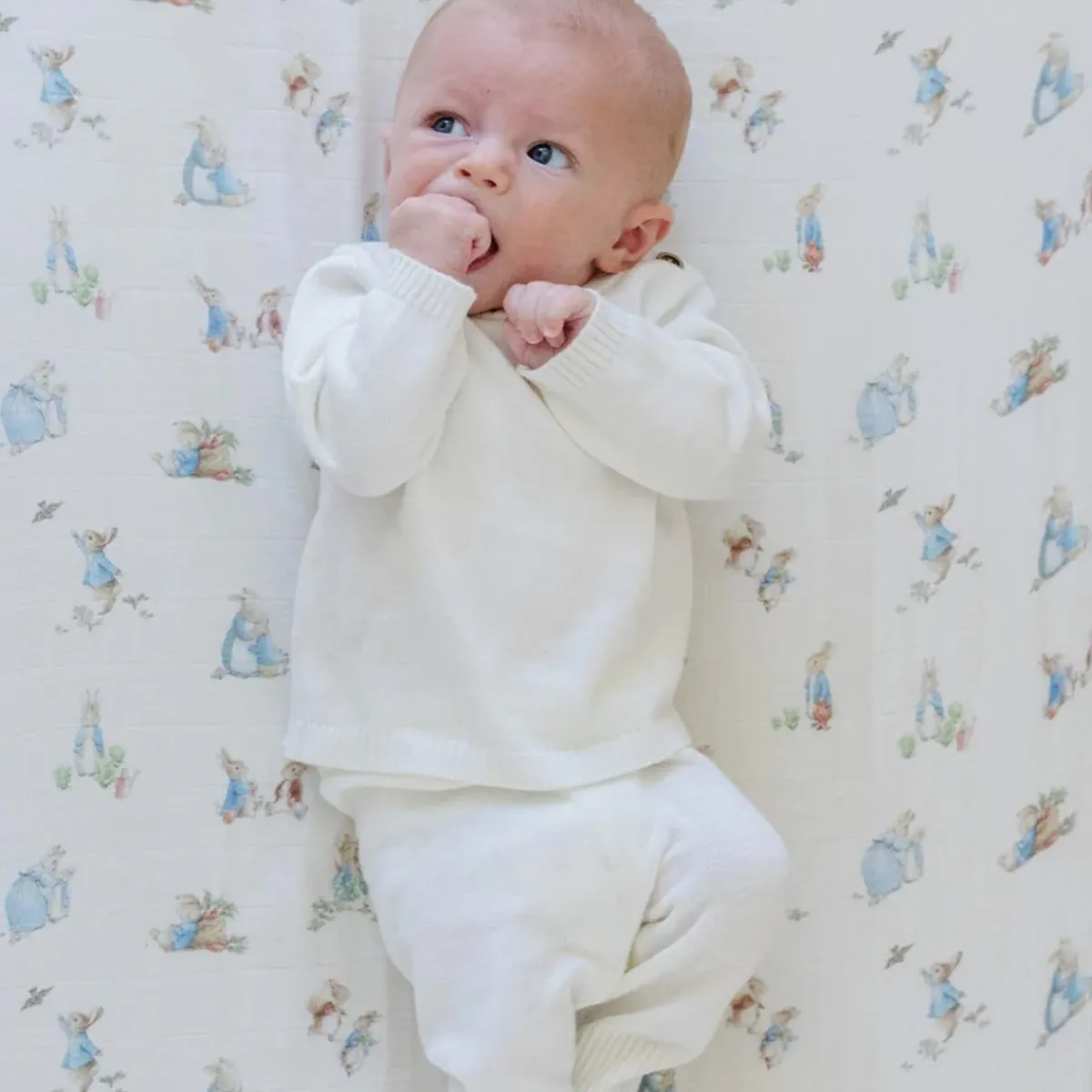 Crib Fitted Sheets-Saranoni Peter Rabbit Muslin Crib Sheet