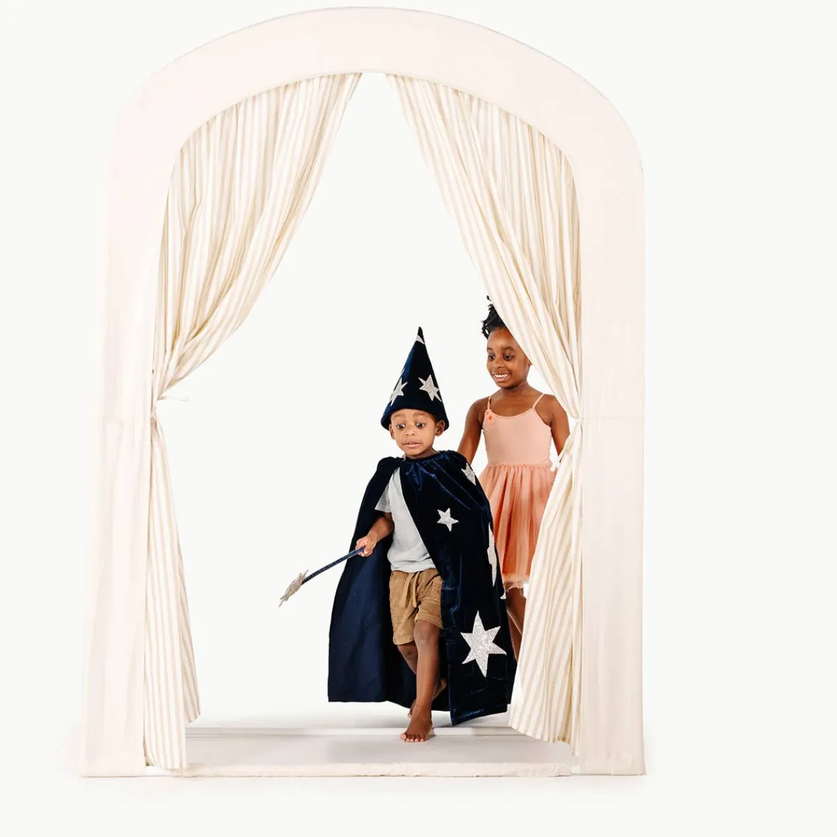 Pretend Play-Gathre Play Theatre
