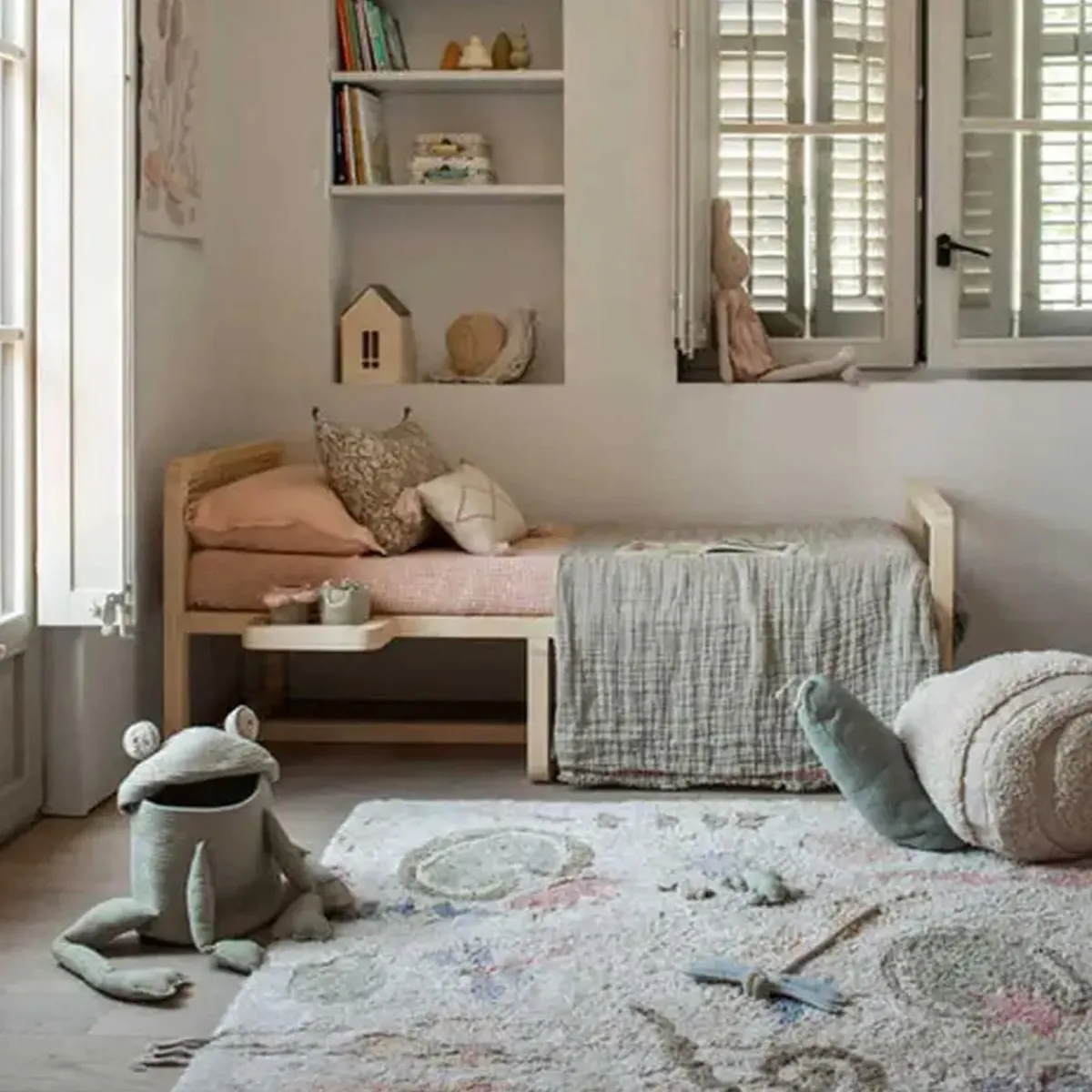 Beanbag Chairs-Lorena Canals Pouf Mr. Snail