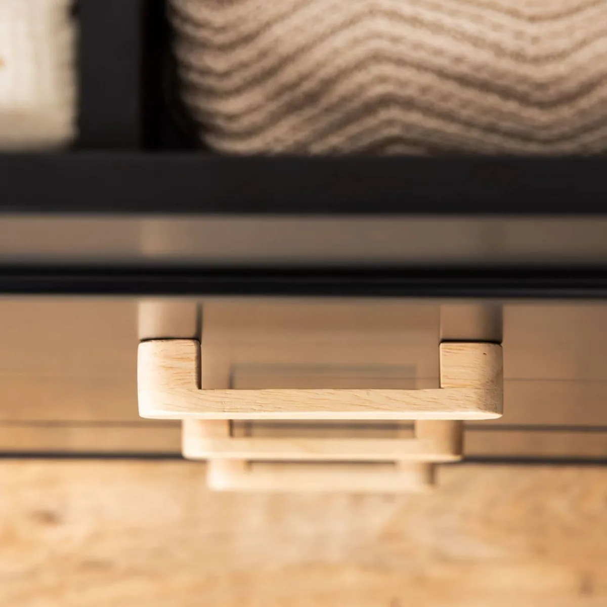 Dressers-dadada Soho 5 Drawer Dresser 2.0