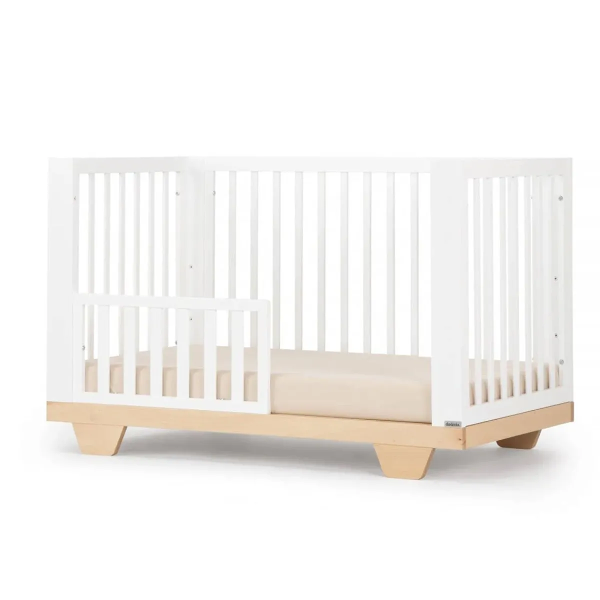 Convertible Cribs-dadada Spirit 8-in-1 Crib