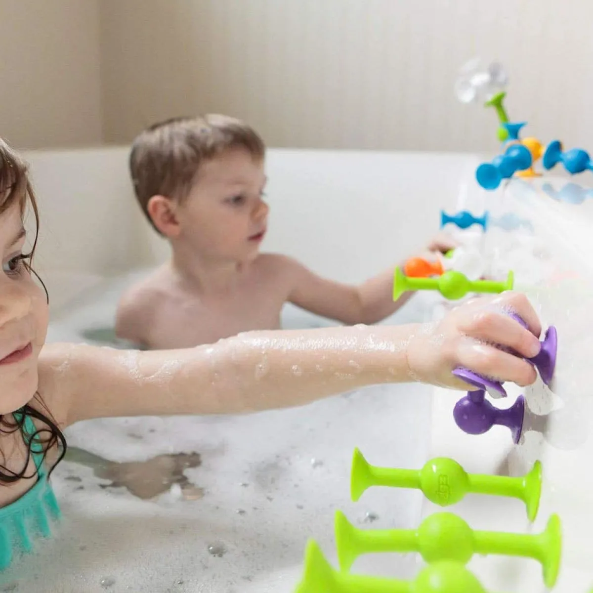 Play + Learn Toys|Bath Toys-Fat Brain Toys Squigz Starter Set (24 Pieces)