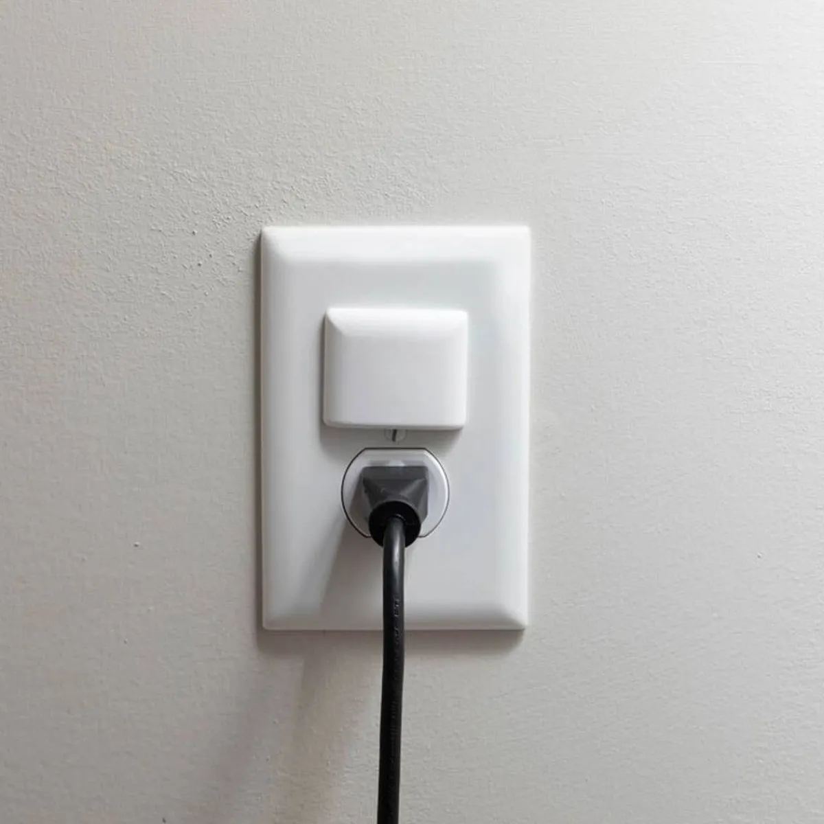 Baby Gates + Babyproofing-QDos StayPut Single Outlet Plug