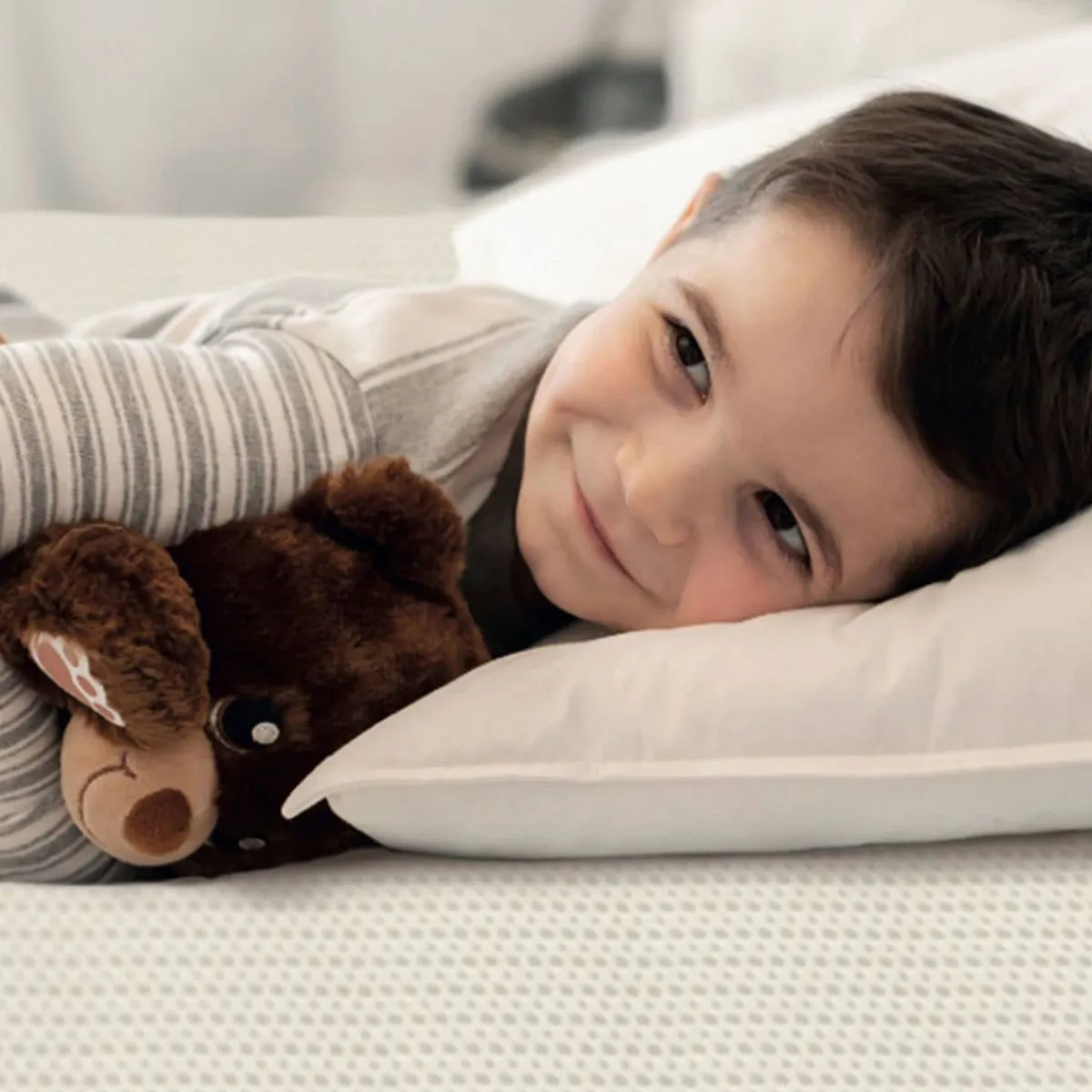 Twin Mattresses-Newton Baby Twin Mattress White